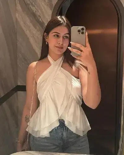 Escorts In Huzur